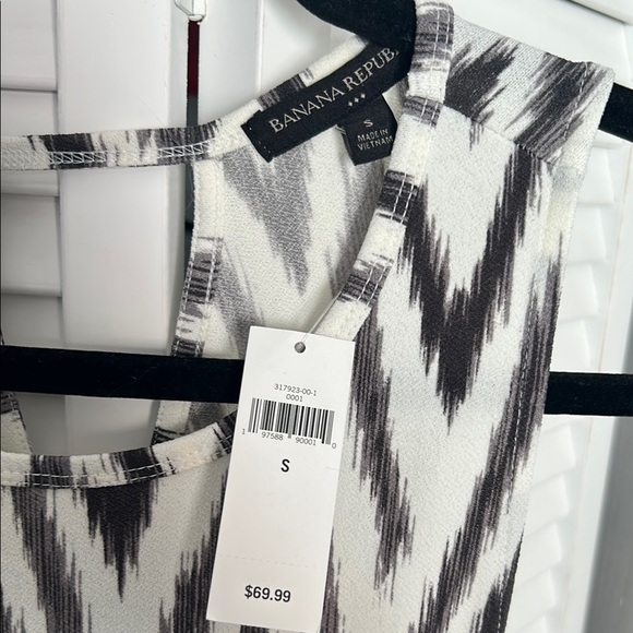 Banana Republic Black and White Sleeveless V-Neck Sundress - Picture 4 of 4